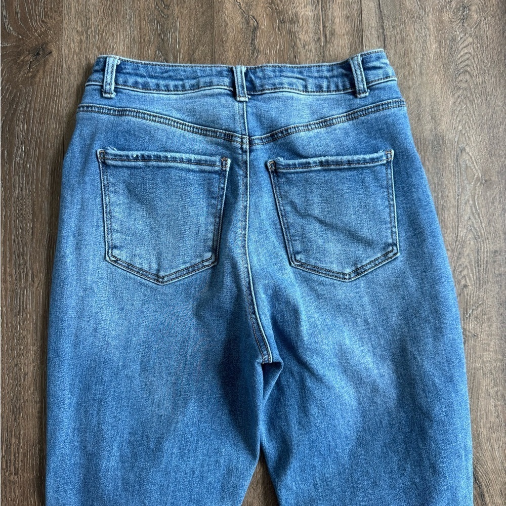 Wax Jeans. Women’s size 7/28. Great stretch! Very cute jeans. - Picture 7 of 7